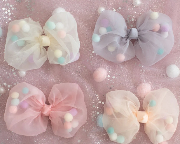 The Impact of Long-Term Hair Accessory Use and How to Choose and Wear Them Correctly