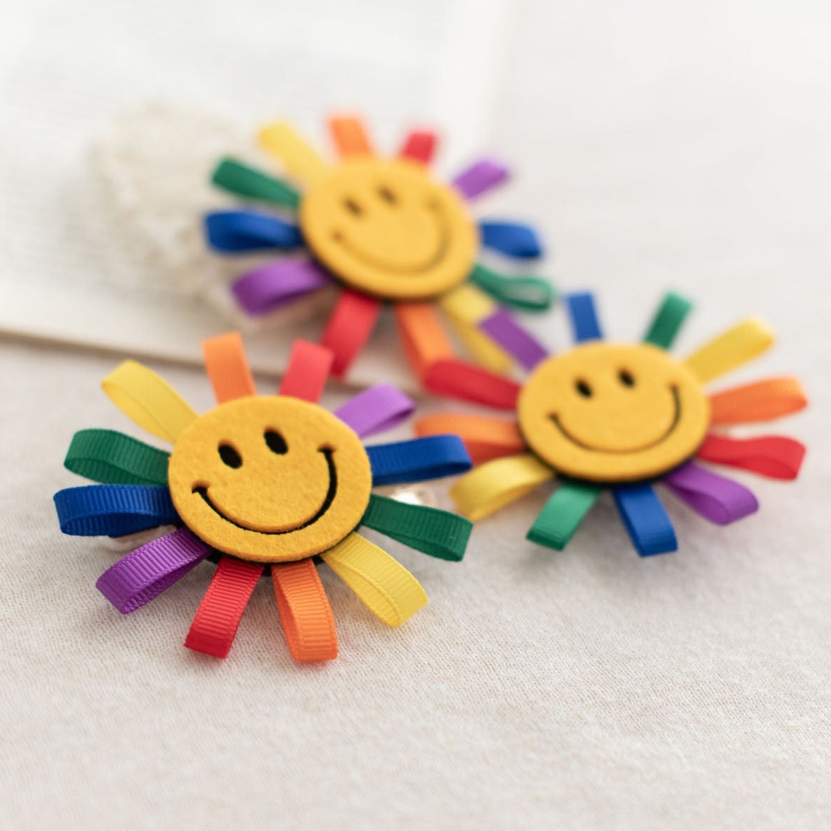 Summer Crystal Rainbow Ribbons Smiley Face Hair Clip